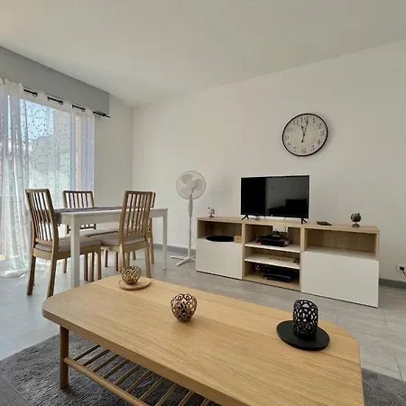 Daire Luminous Cocoon At 10 Min From Beach
